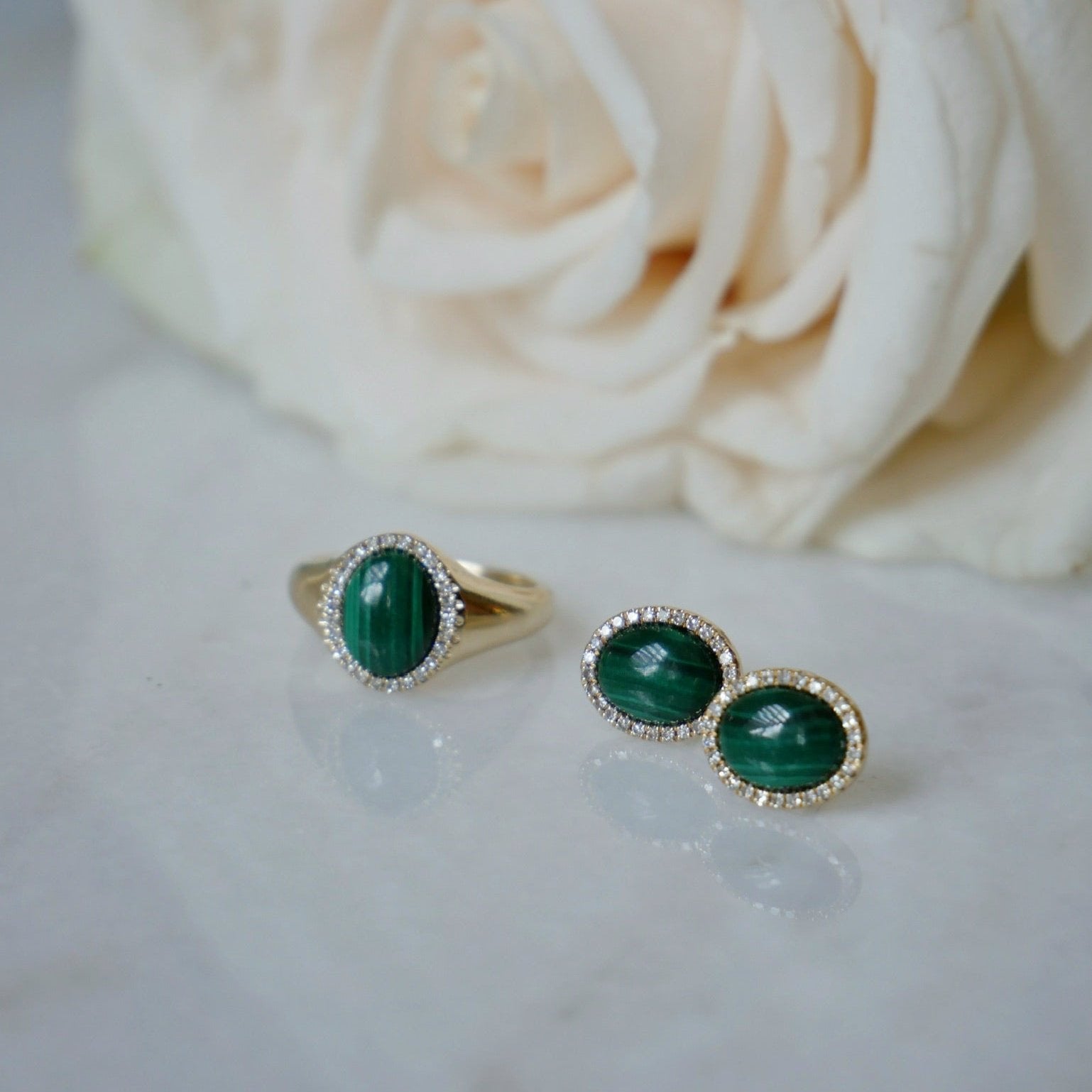 Diamond & Malachite Cabochon Signet Ring